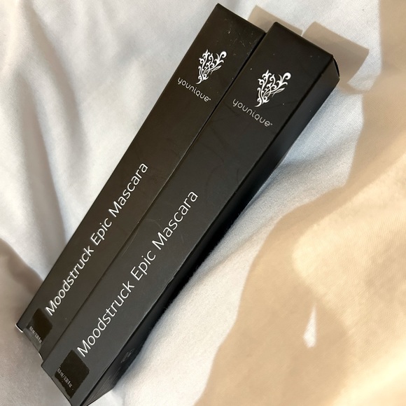 2 WATERPROOF Mascara Epic - Picture 1 of 1